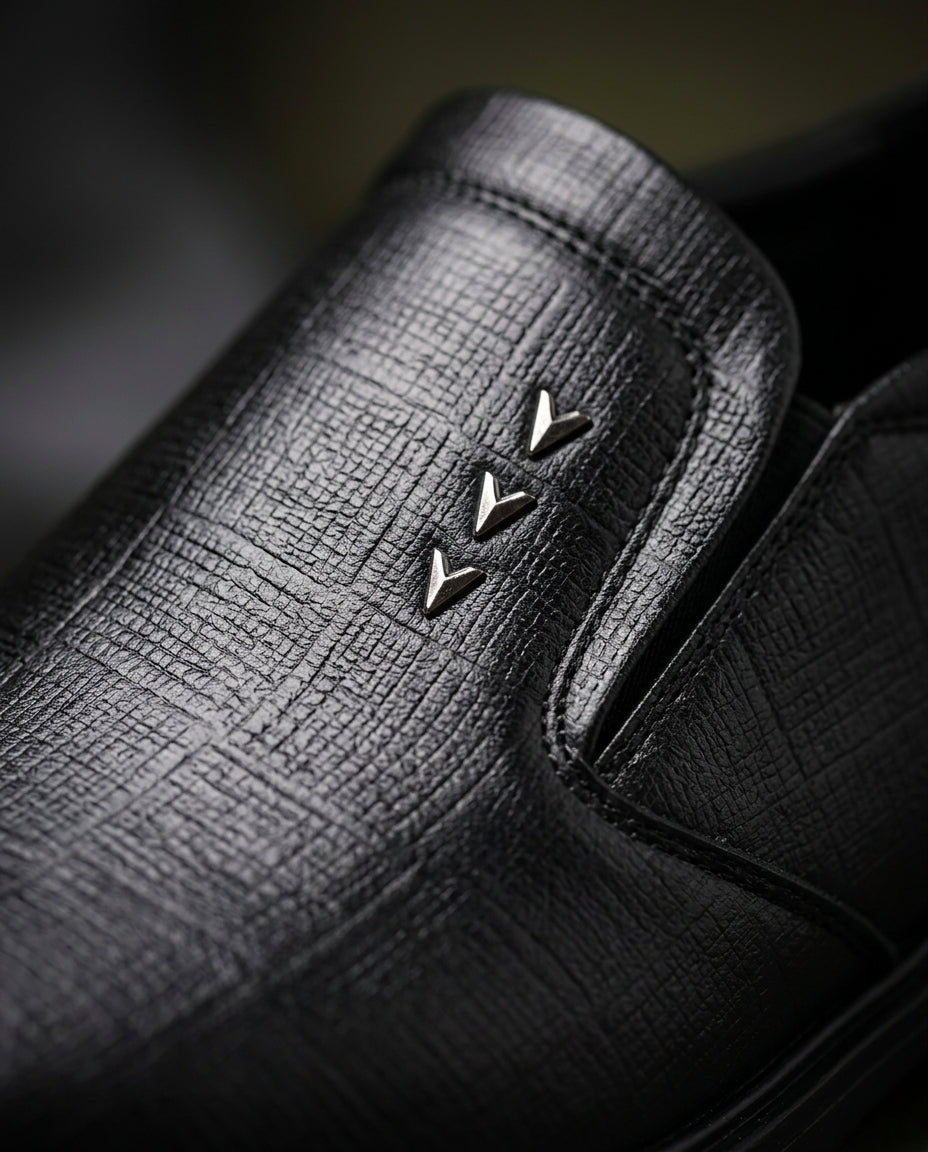 MOV Classic Brogue - Black