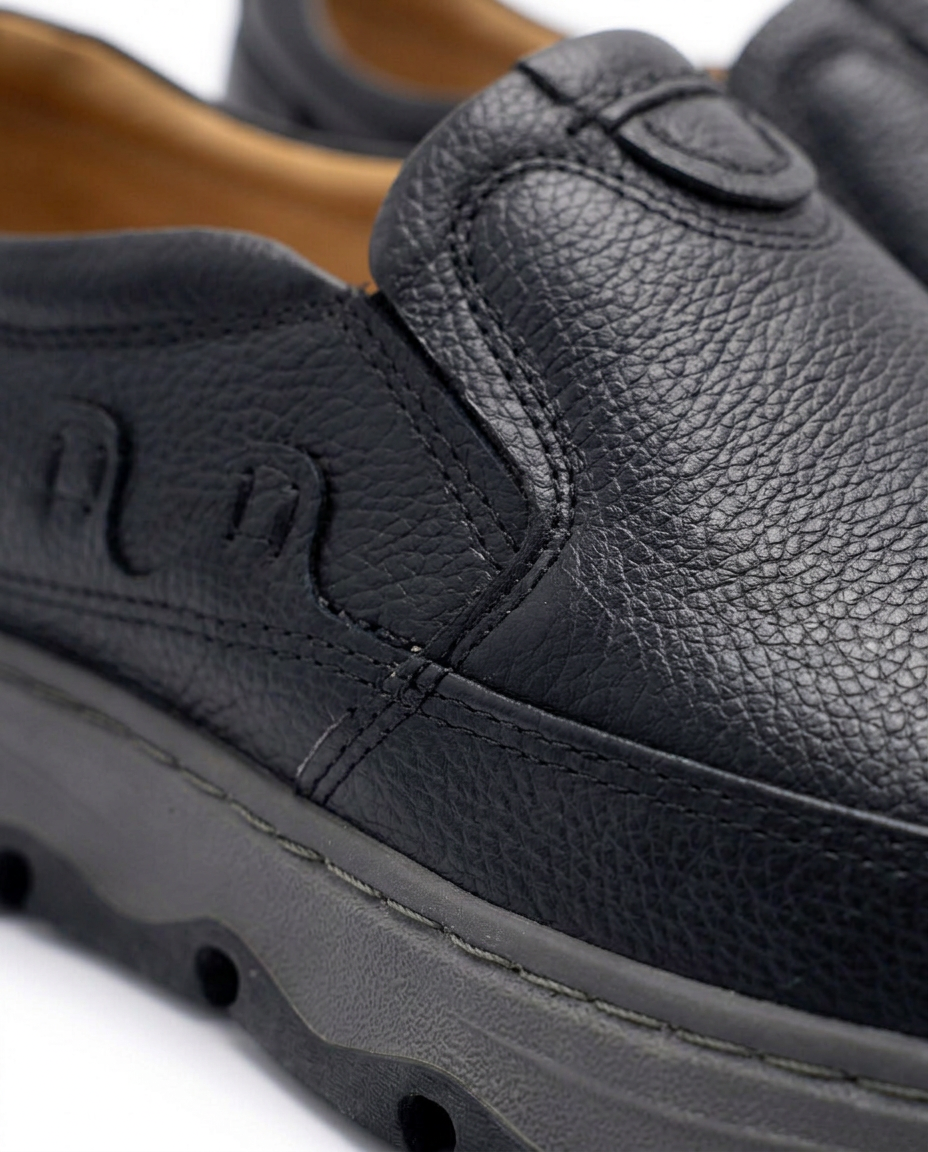 MOV Casual Chukka - Black